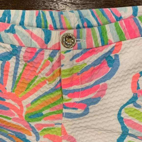 Lilly Pulitzer Shorts - Picture 2 of 4